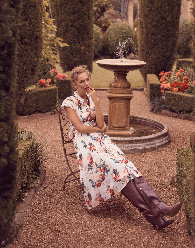 Timeless Style, Feminine Silhouettes